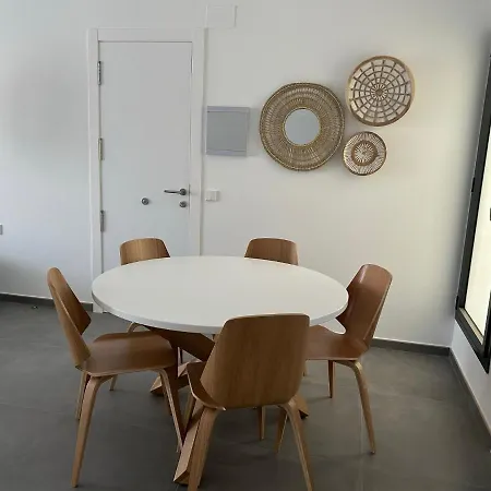 El Centre, 3 Habitacions, 2 Banys I Cuina *