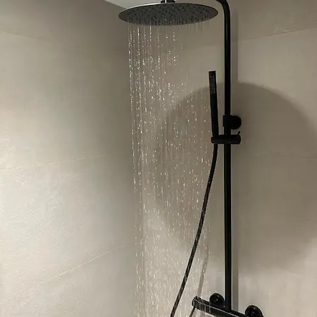 El Centre, 3 Habitacions, 2 Banys I Cuina *