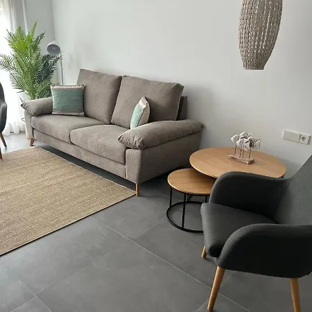 Apartment El Centre, 3 Habitacions, 2 Banys I Cuina *